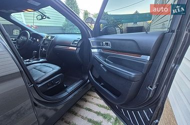 Внедорожник / Кроссовер Ford Explorer 2018 в Чечельнике