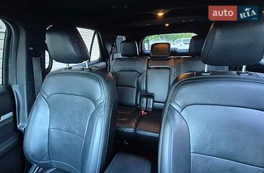 Внедорожник / Кроссовер Ford Explorer 2018 в Чечельнике