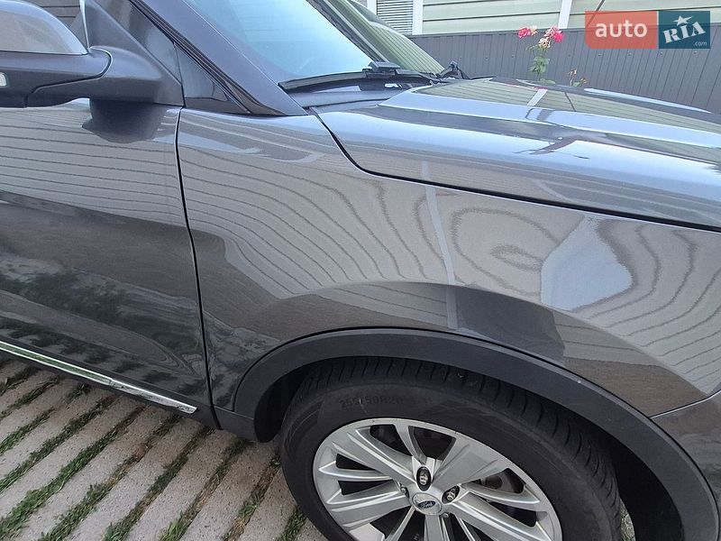 Внедорожник / Кроссовер Ford Explorer 2018 в Чечельнике