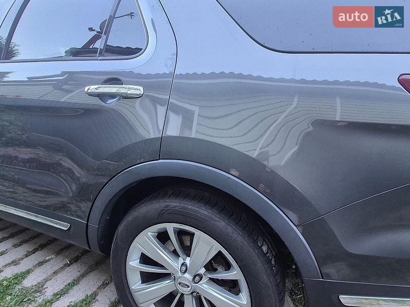 Внедорожник / Кроссовер Ford Explorer 2018 в Чечельнике