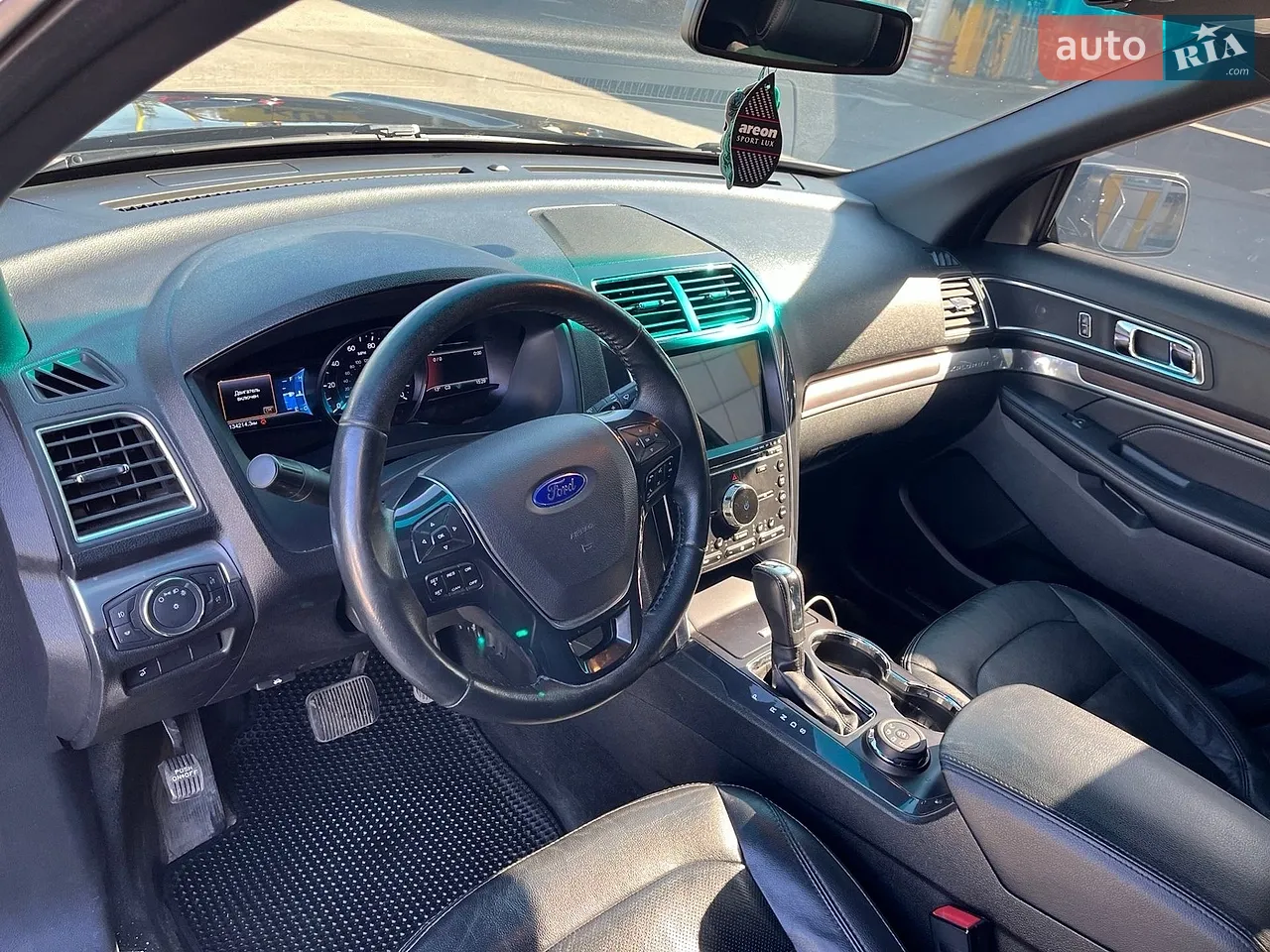2016 Ford Explorer - мініатюра 5