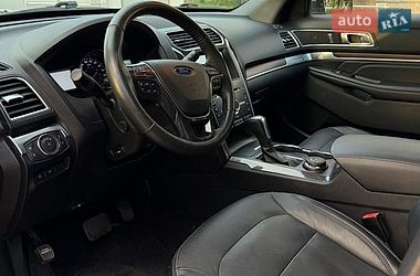 Внедорожник / Кроссовер Ford Explorer 2017 в Лубнах