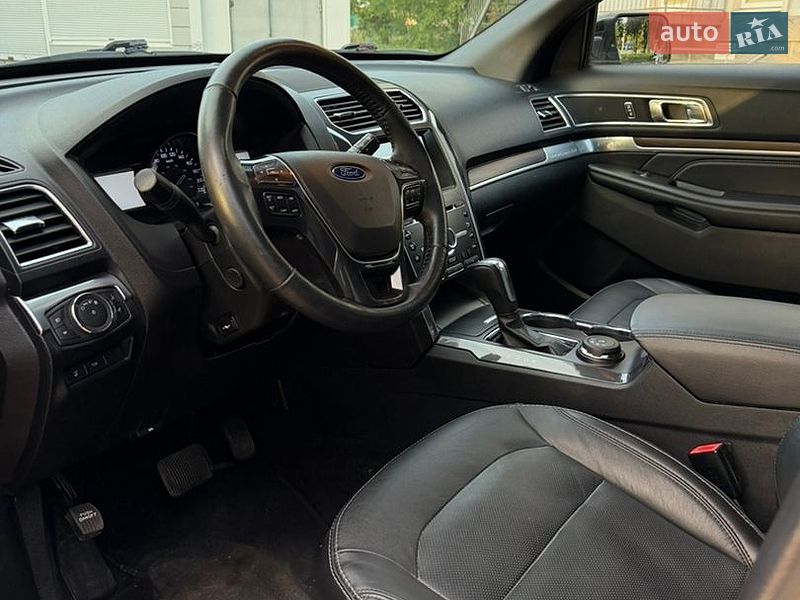 Внедорожник / Кроссовер Ford Explorer 2017 в Лубнах