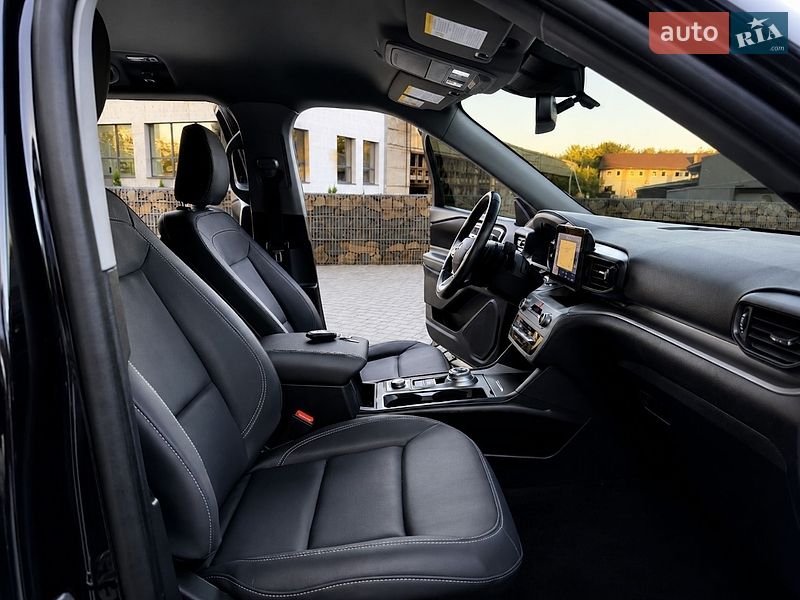 Позашляховик / Кросовер Ford Explorer 2021 в Рівному