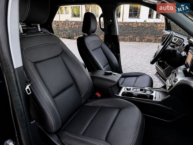 Позашляховик / Кросовер Ford Explorer 2021 в Рівному