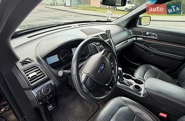 Внедорожник / Кроссовер Ford Explorer 2017 в Чернигове