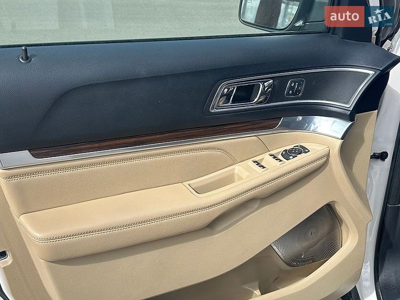 Внедорожник / Кроссовер Ford Explorer 2016 в Киеве