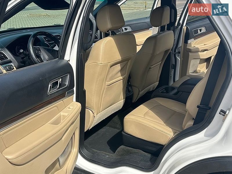 Внедорожник / Кроссовер Ford Explorer 2016 в Киеве