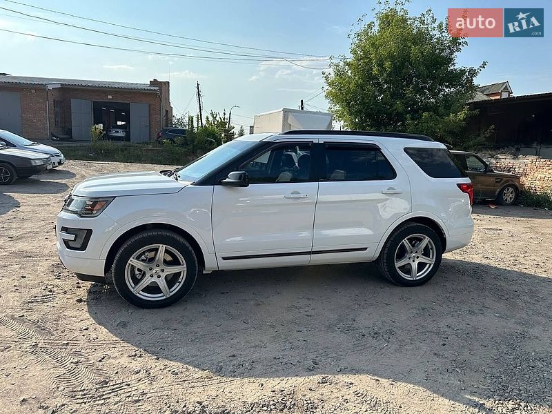 Позашляховик / Кросовер Ford Explorer 2015 в Вінниці