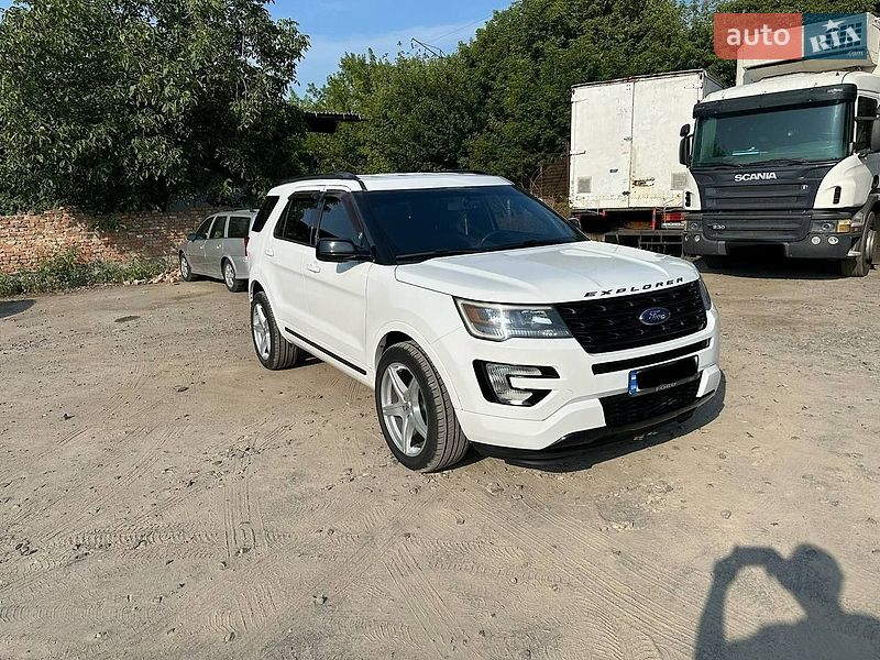 Позашляховик / Кросовер Ford Explorer 2015 в Вінниці