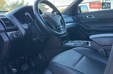 Позашляховик / Кросовер Ford Explorer 2018 в Черкасах