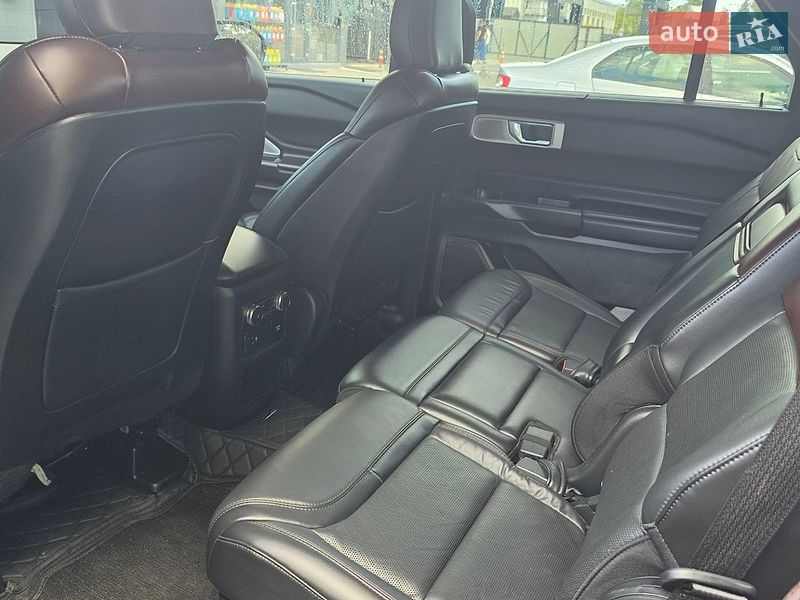 Позашляховик / Кросовер Ford Explorer 2019 в Чернівцях