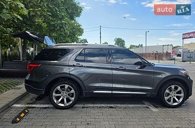 Позашляховик / Кросовер Ford Explorer 2019 в Чернівцях