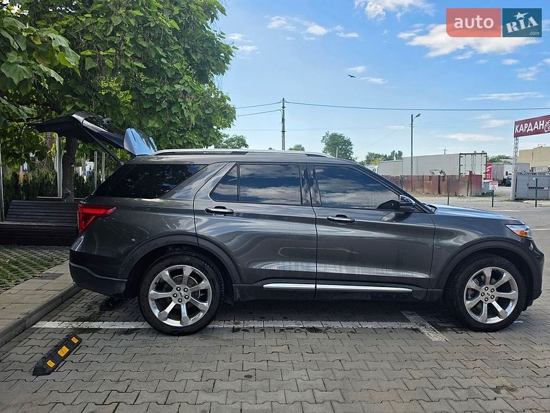 Позашляховик / Кросовер Ford Explorer 2019 в Чернівцях