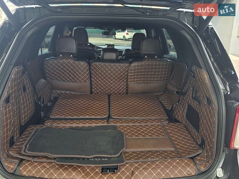 Позашляховик / Кросовер Ford Explorer 2019 в Чернівцях
