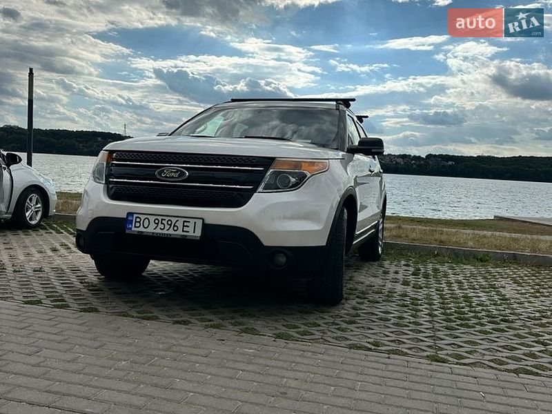 Позашляховик / Кросовер Ford Explorer 2013 в Тернополі