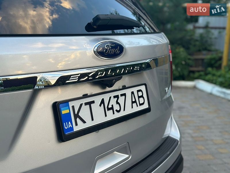 Внедорожник / Кроссовер Ford Explorer 2016 в Хмельницком