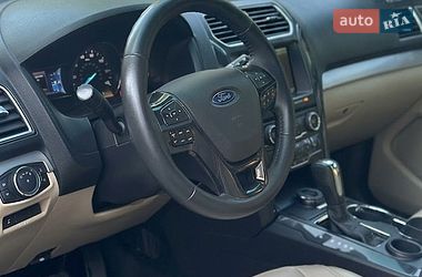 Внедорожник / Кроссовер Ford Explorer 2016 в Хмельницком