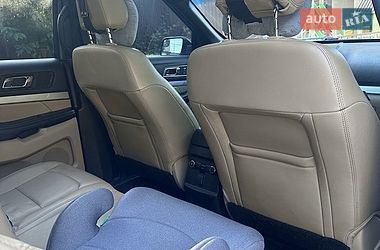 Внедорожник / Кроссовер Ford Explorer 2016 в Хмельницком
