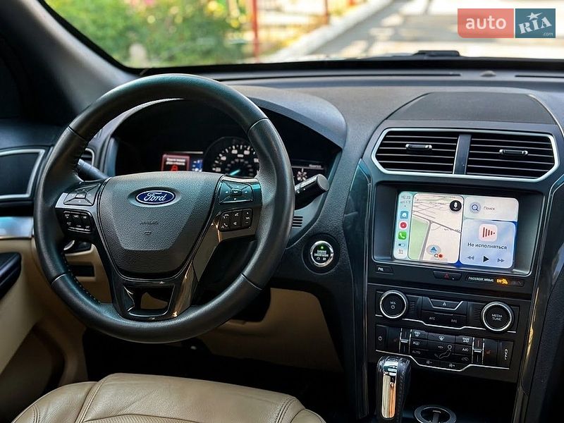 Внедорожник / Кроссовер Ford Explorer 2016 в Хмельницком