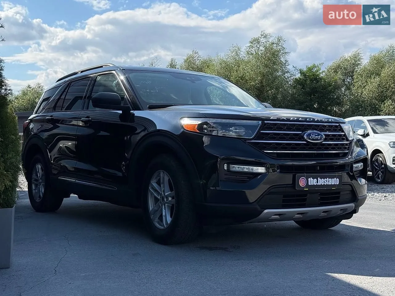 2020 Ford Explorer - мініатюра 3