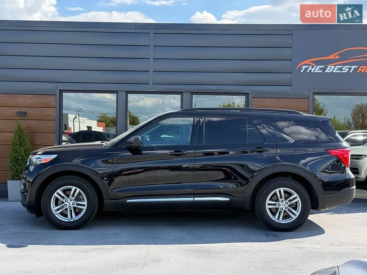 2020 Ford Explorer - мініатюра 5