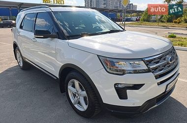 Позашляховик / Кросовер Ford Explorer 2017 в Львові