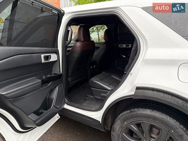 Позашляховик / Кросовер Ford Explorer 2022 в Львові