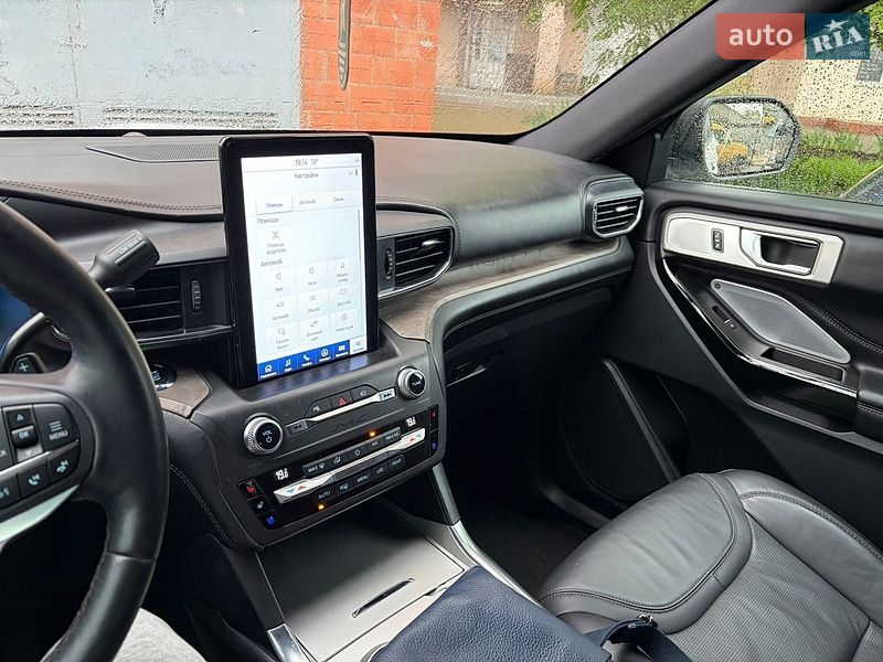 Позашляховик / Кросовер Ford Explorer 2022 в Львові