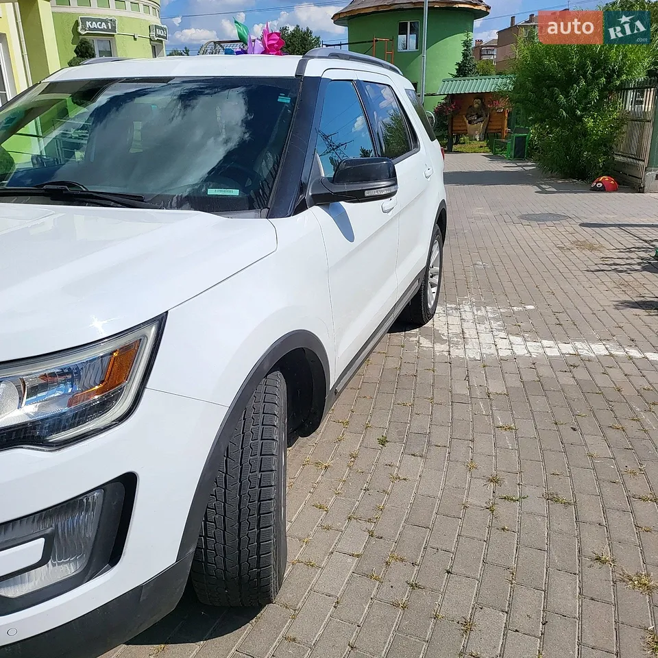 2017 Ford Explorer - мініатюра 3