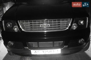 Ford Explorer  2002