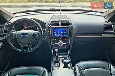Внедорожник / Кроссовер Ford Explorer 2018 в Киеве