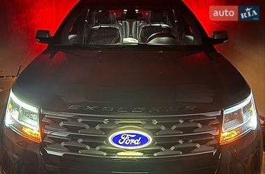 Внедорожник / Кроссовер Ford Explorer 2018 в Тернополе