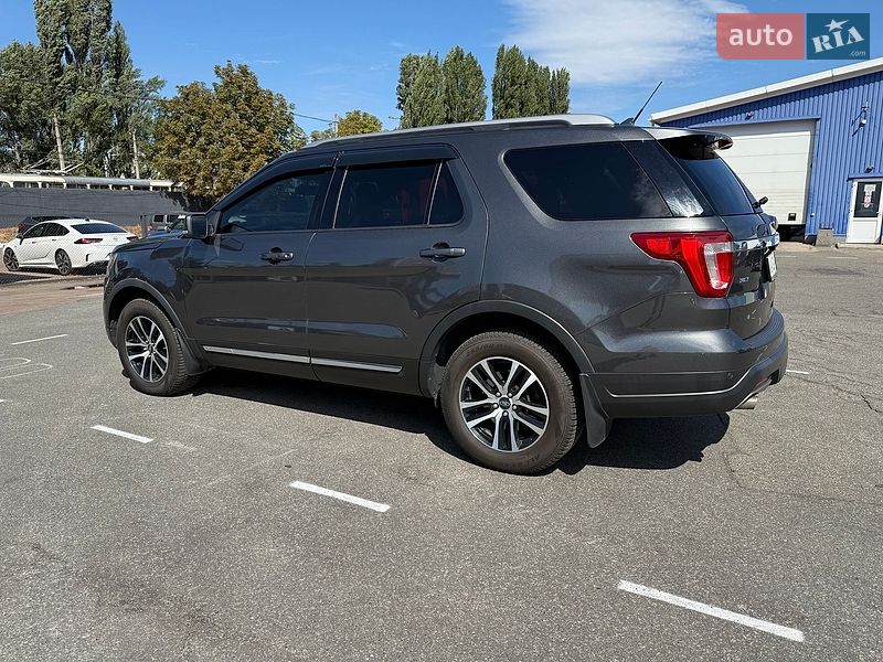 Позашляховик / Кросовер Ford Explorer 2018 в Києві