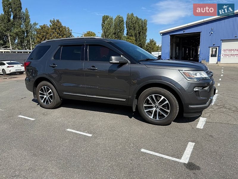 Позашляховик / Кросовер Ford Explorer 2018 в Києві