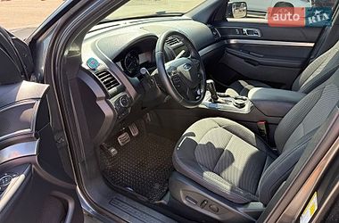 Позашляховик / Кросовер Ford Explorer 2018 в Києві