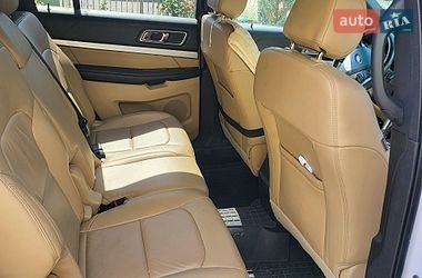 Внедорожник / Кроссовер Ford Explorer 2017 в Виннице