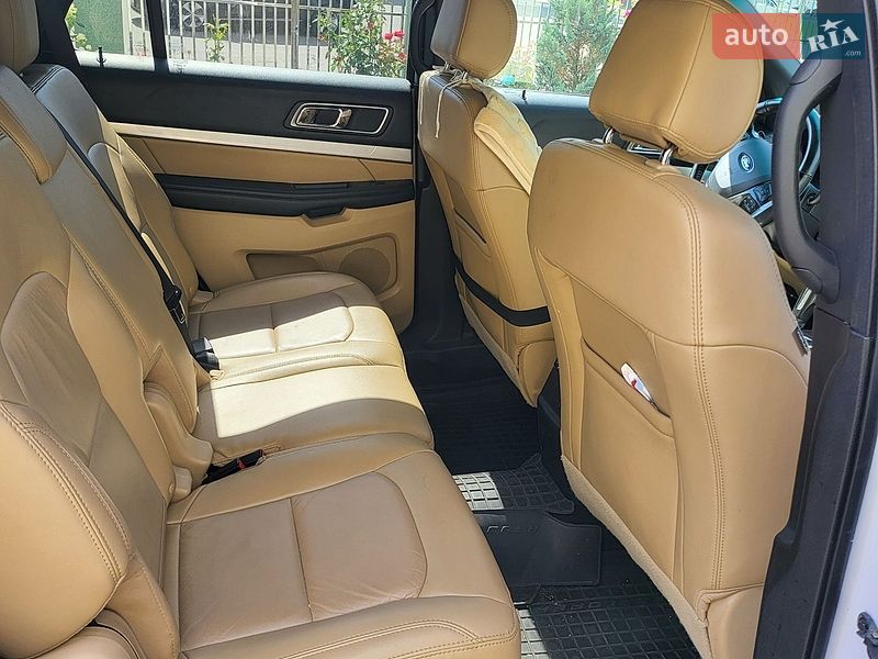 Внедорожник / Кроссовер Ford Explorer 2017 в Виннице