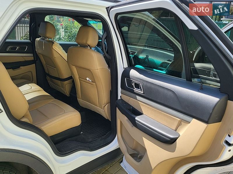 Внедорожник / Кроссовер Ford Explorer 2017 в Виннице