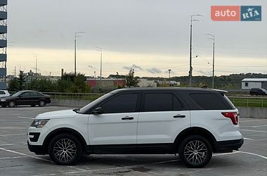 Внедорожник / Кроссовер Ford Explorer 2016 в Киеве
