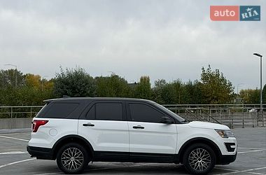 Внедорожник / Кроссовер Ford Explorer 2016 в Киеве фото 8 Внедорожник / Кроссовер Ford Explorer 2016 в Киеве