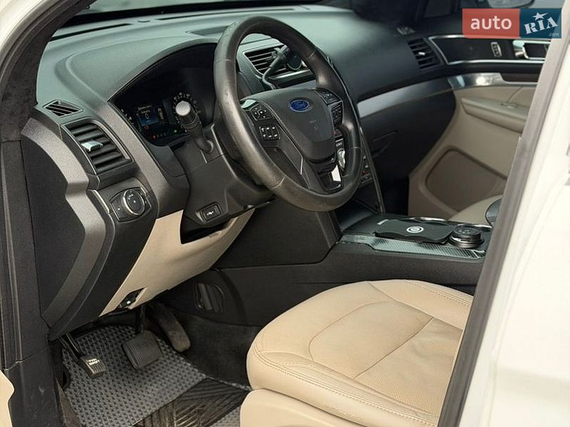 Внедорожник / Кроссовер Ford Explorer 2016 в Киеве фото 18 Внедорожник / Кроссовер Ford Explorer 2016 в Киеве