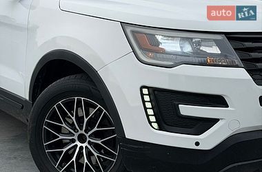Внедорожник / Кроссовер Ford Explorer 2016 в Киеве фото 12 Внедорожник / Кроссовер Ford Explorer 2016 в Киеве