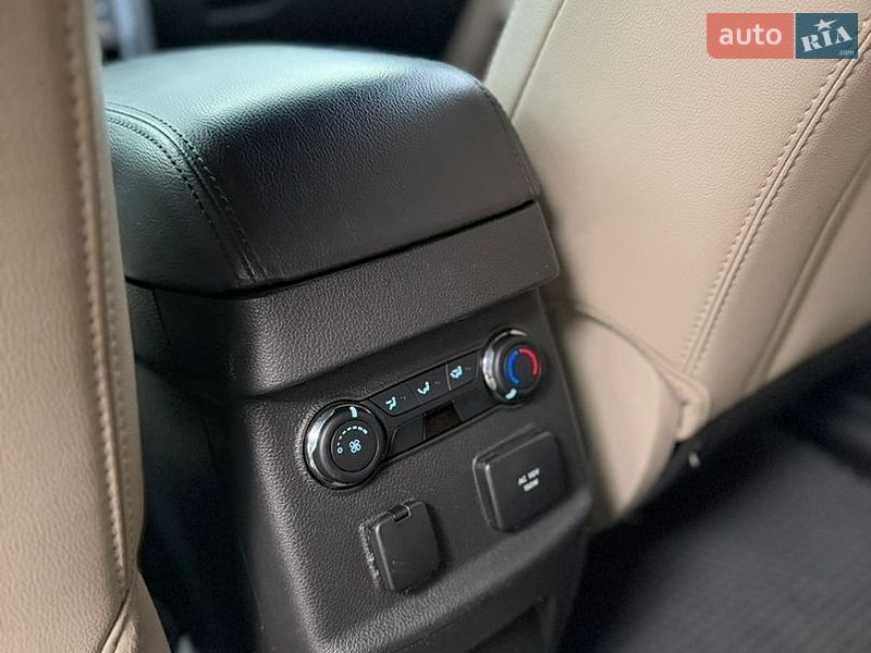 Внедорожник / Кроссовер Ford Explorer 2016 в Киеве