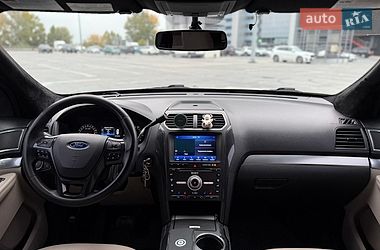 Внедорожник / Кроссовер Ford Explorer 2016 в Киеве