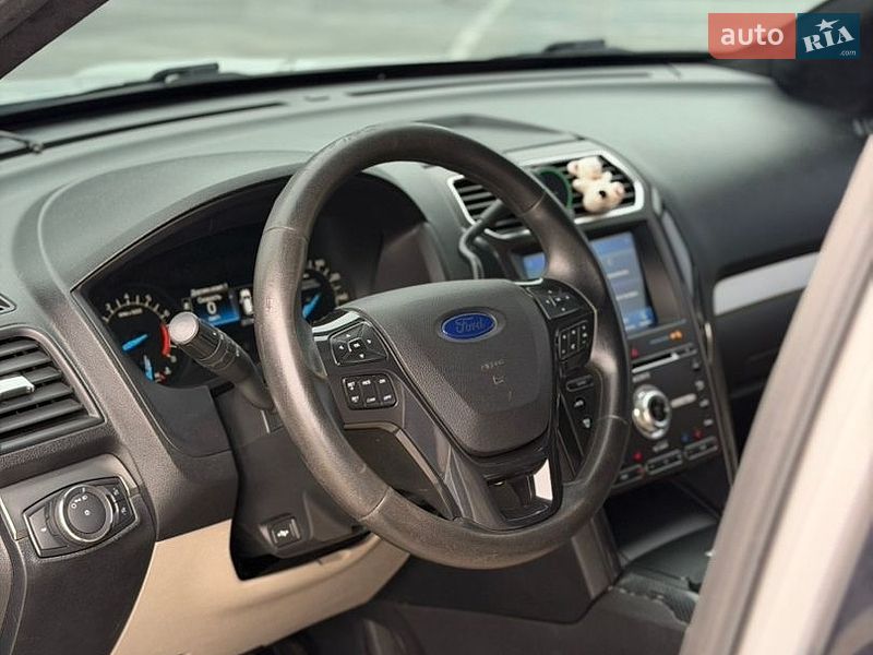Внедорожник / Кроссовер Ford Explorer 2016 в Киеве фото 27 Внедорожник / Кроссовер Ford Explorer 2016 в Киеве