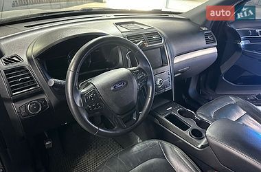 Внедорожник / Кроссовер Ford Explorer 2017 в Львове