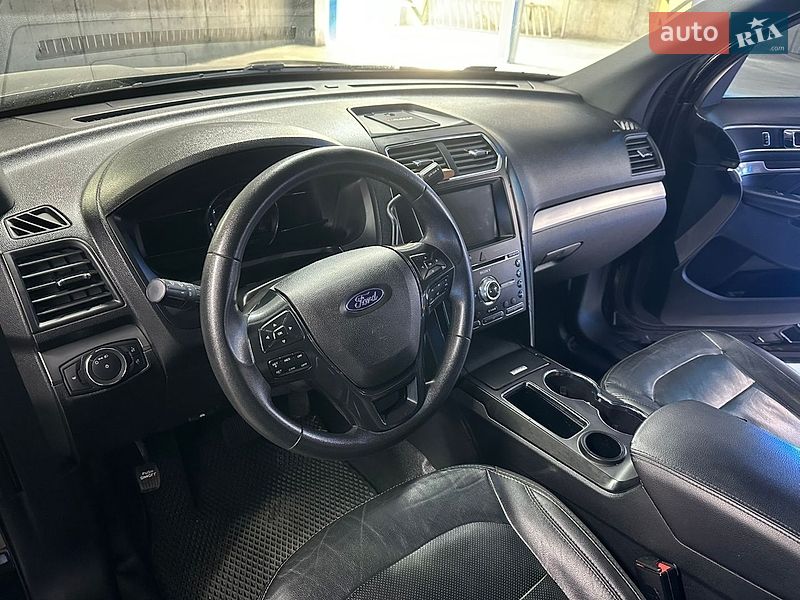 Внедорожник / Кроссовер Ford Explorer 2017 в Львове