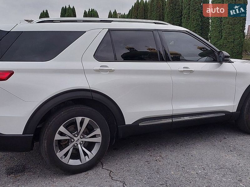 Внедорожник / Кроссовер Ford Explorer 2020 в Дубно