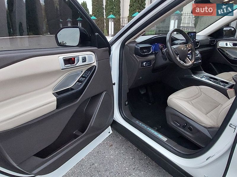 Внедорожник / Кроссовер Ford Explorer 2020 в Дубно